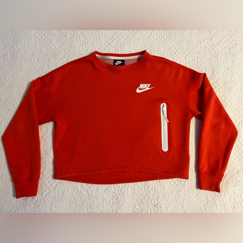 NWOT Nike Crop Crewneck Sweatshirt With Front Zipper Pocket Womens (S)